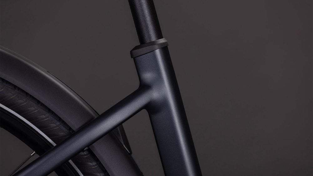 CUBE Touring Hybrid ONE 600 Easy Entry COAL´N´CHROME