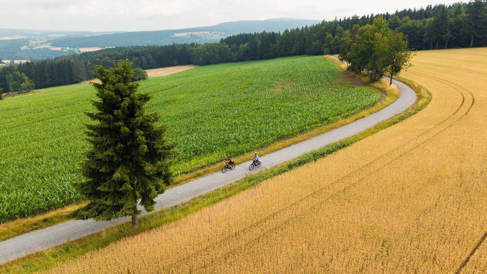 CUBE Touring Hybrid ONE 600 Easy Entry COAL´N´CHROME